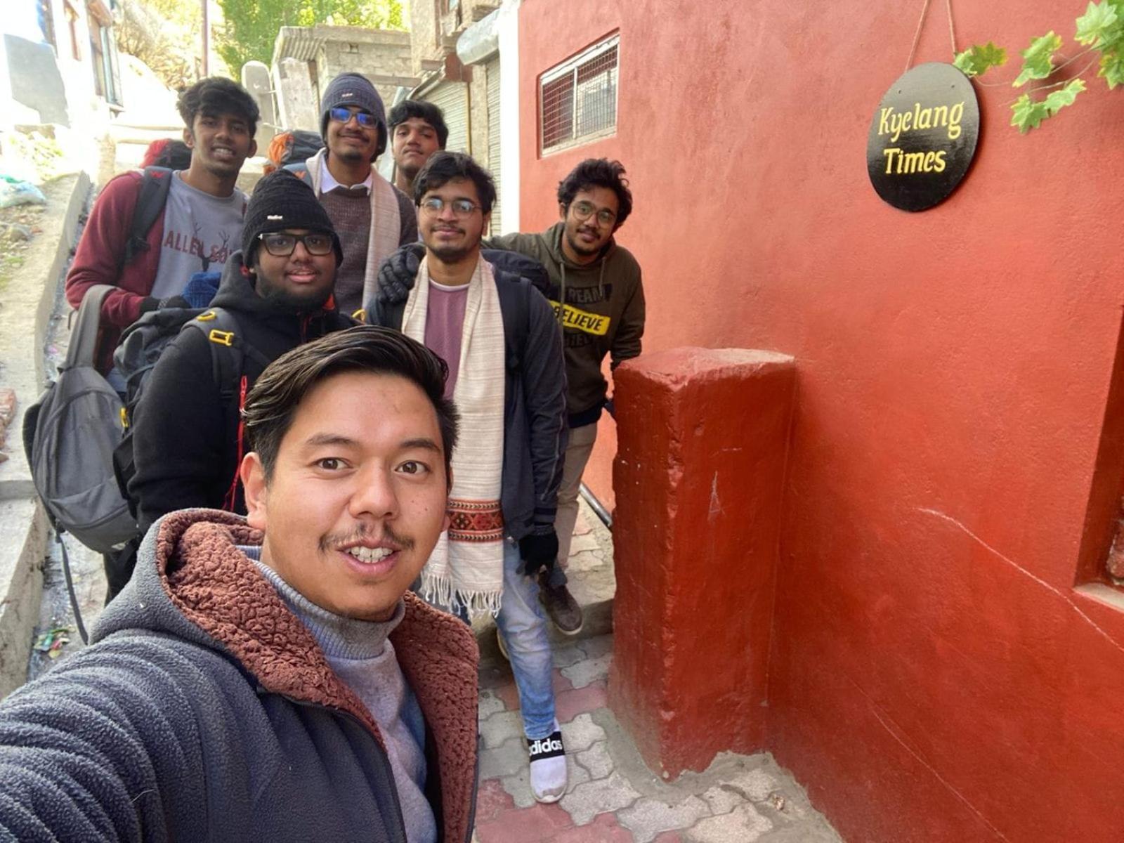 Kyelang Times Hostel Buitenkant foto